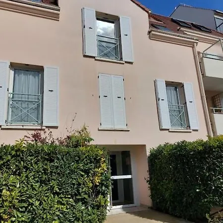 Chez Karine 6 *